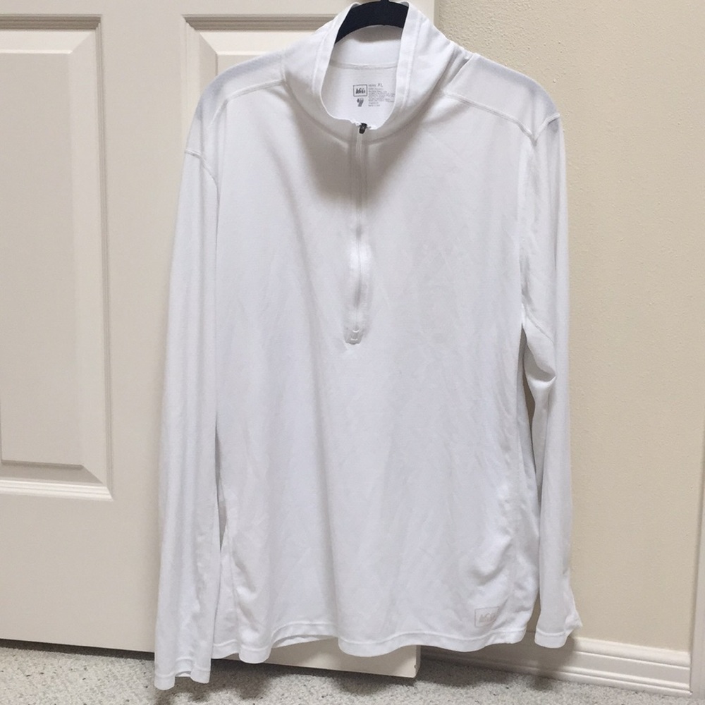 Men’s REI white 1/4 zip long sleeve LOWEST PRICE!